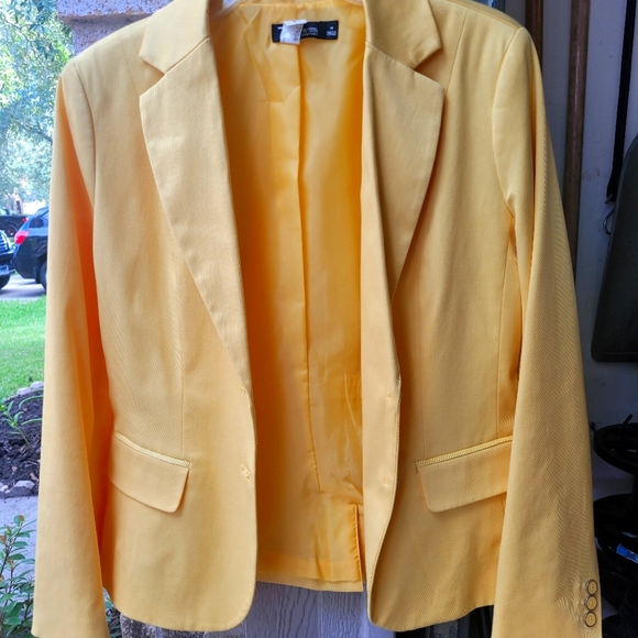 7th Ave. New York & Co, canary yellow blazer sz 10 - Picture 3 of 3